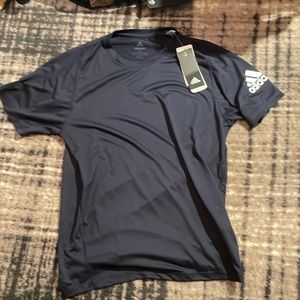BNWT Adidas women’s t-shirt